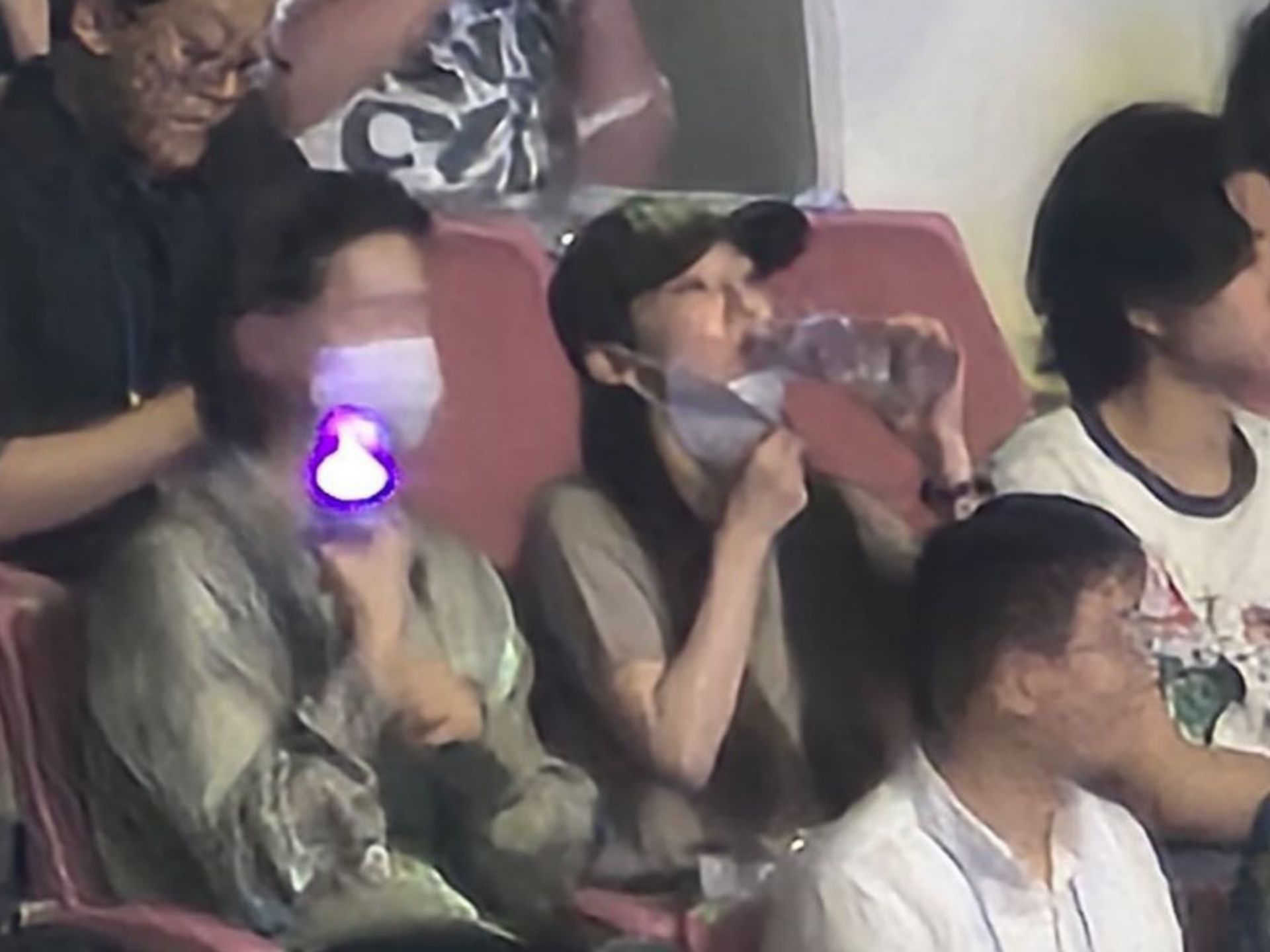 Irene Red Velvet dan Suho EXO Terlihat Bersama di Konser aespa