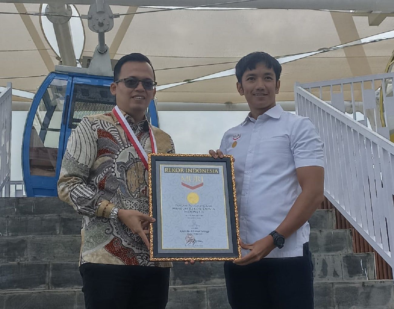 Anugerah rekopr Muri untuk Nimo Eye sebagai wahana yang berlokasi di elevasi tertinggi di Indonesia