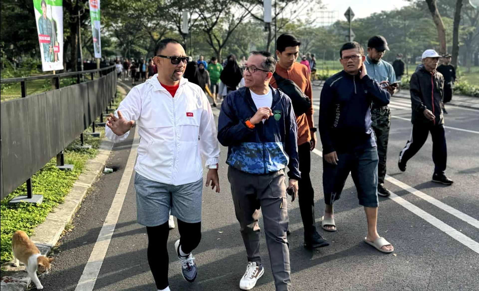 Bakal Calon Wali Kota Bandung Asep Mulyadi bertemu Bakal Caon Wali Kota Bandung Ronal Surapradja di Kiara Artha Park, Minggu 14 Juli 2024