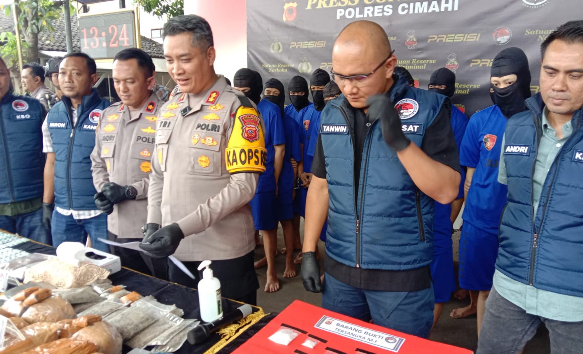 Rilis pengungkapkan kasus narkoba digelar Polres Cimahi, Rabu 24 Juli 2024