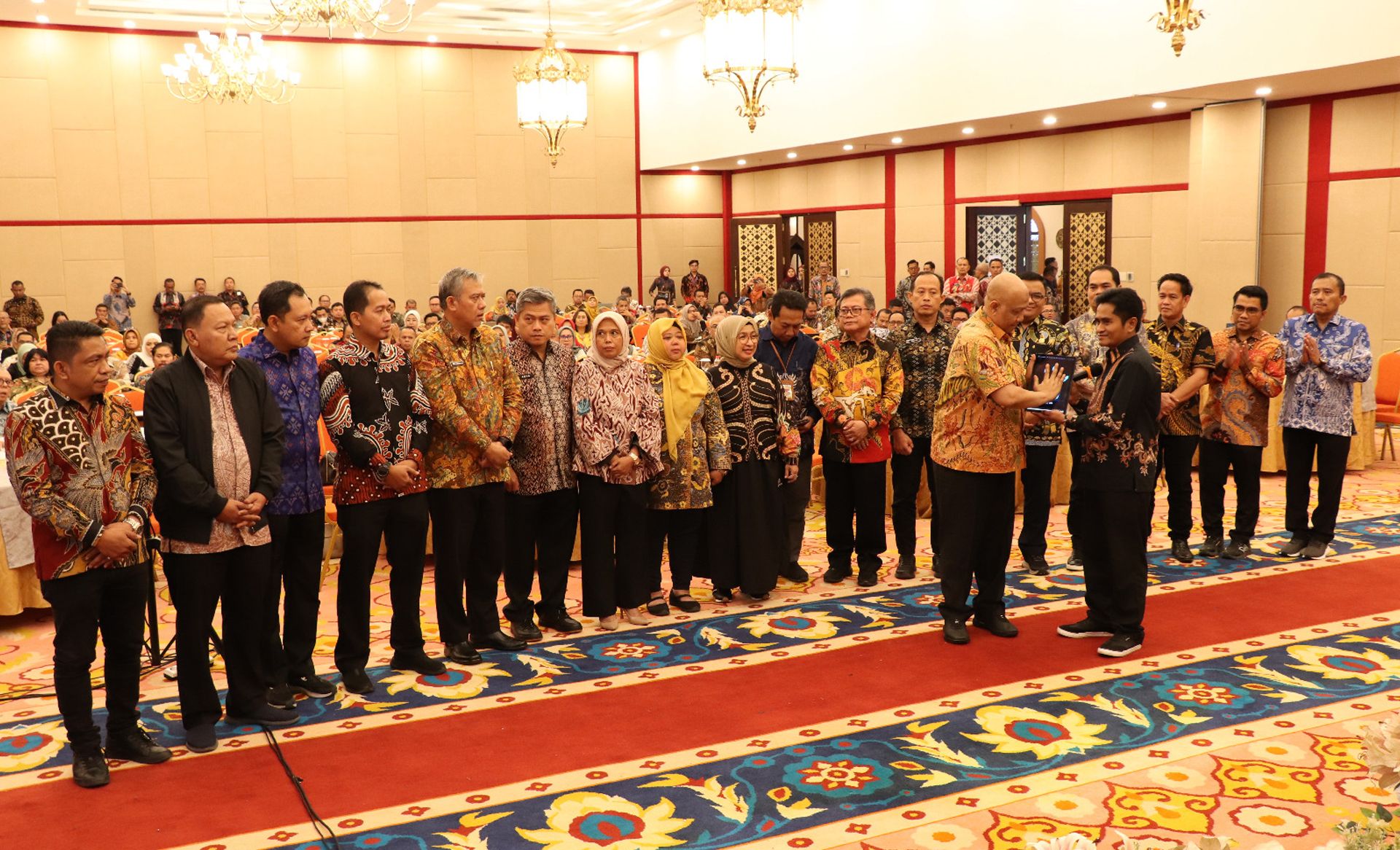 Launching implementasi sertipikat elektronik di 17 Kantor Pertanahan Kabupaten/Kota di lingkungan Kanwil BPN Jabar di Alhambra Hotel and Convention, Kabupaten Tasikmalaya pada Senin, 22 Juli 2024.