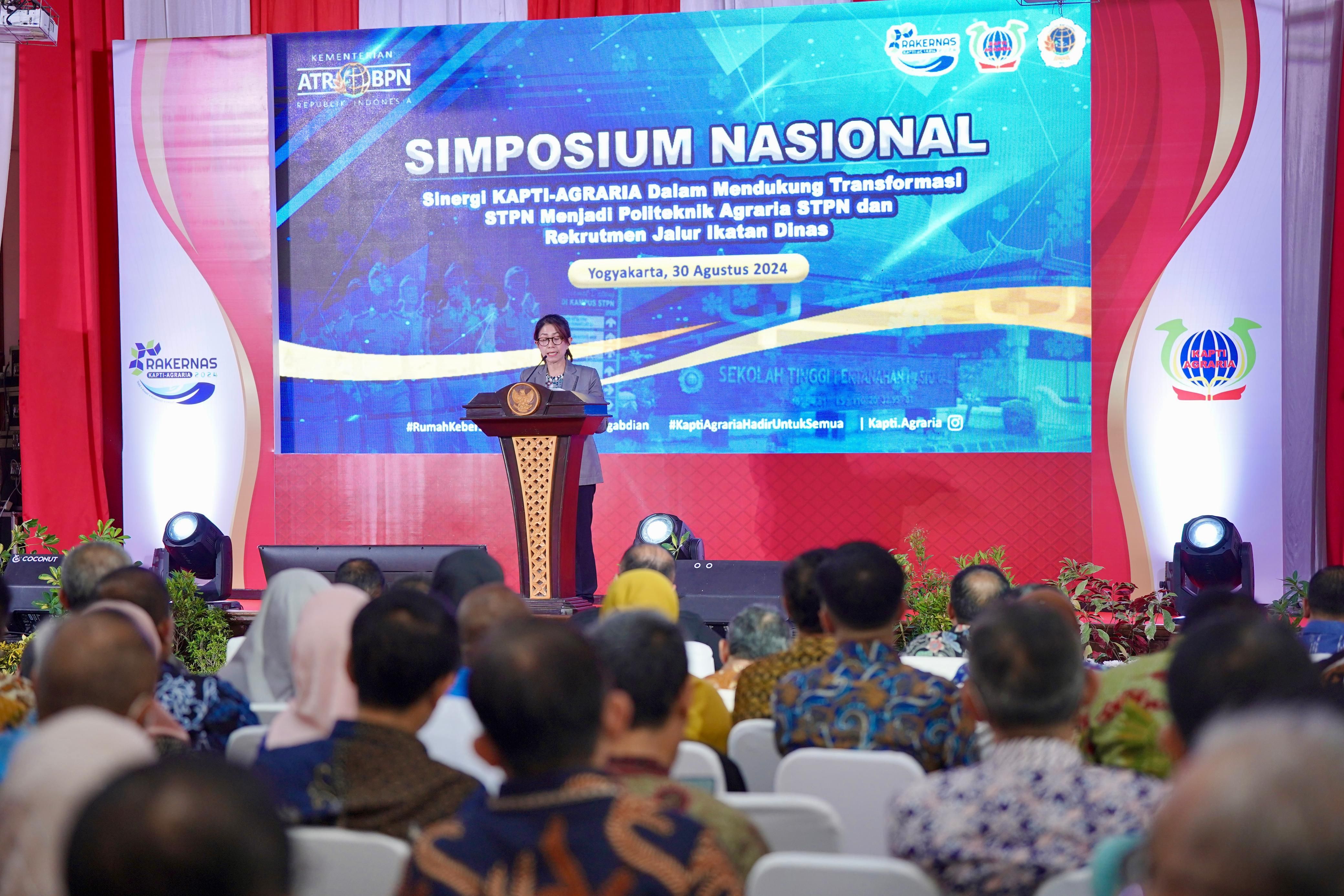 Simposium Nasional Keluarga Alumni Pendidikan Tinggi Agraria (KAPTI-Agraria) secara daring pada Jumat 30 Agustus 2024