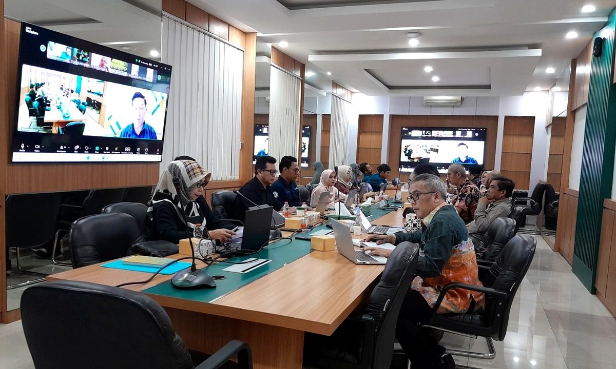 Rapat penting terkait pembahasan rencana implementasi Asuransi Usaha Tani Tembakau, di Dinas Perkebunan Provinsi Jawa Barat, Rabu, 10 September 2024. 