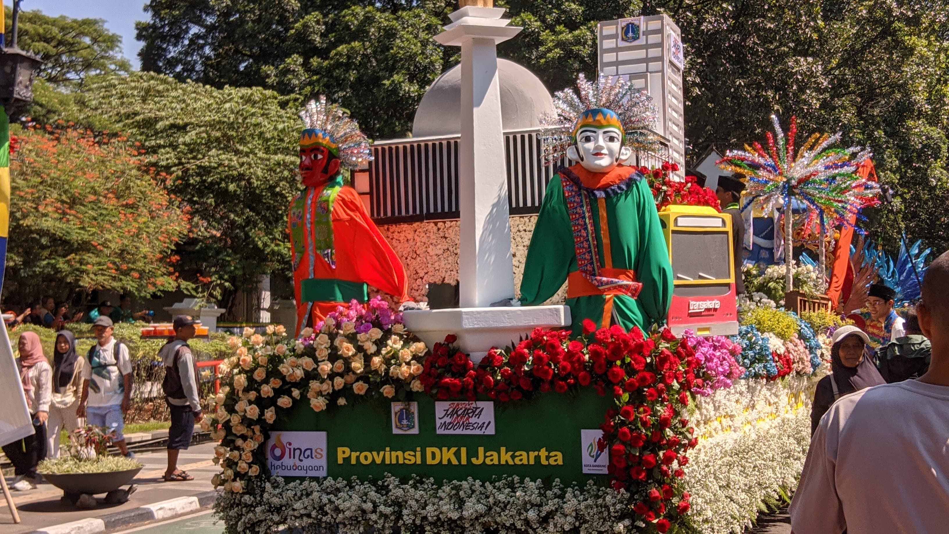 Salah satu kendaraan hias pada acara Pawai Kendaraan Hias HJKB 214 pada Minggu, 15 September 2024.