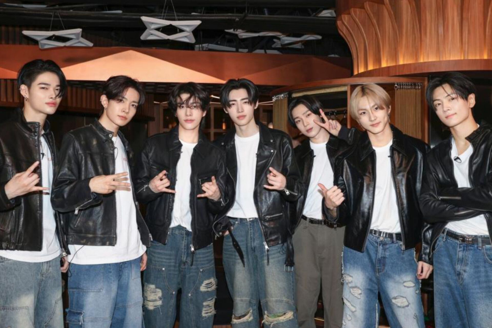 ENHYPEN Cetak Sejarah! ROMANCE : UNTOLD Kembali Meroket di Billboard 200, Bertahan 17 Minggu