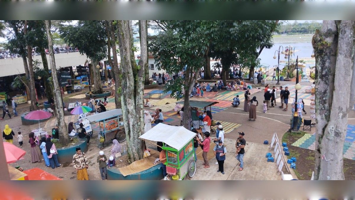 Suasana dan Kondisi Objek Wisata Situ Bagendit, Sabtu 5 April 2025.
