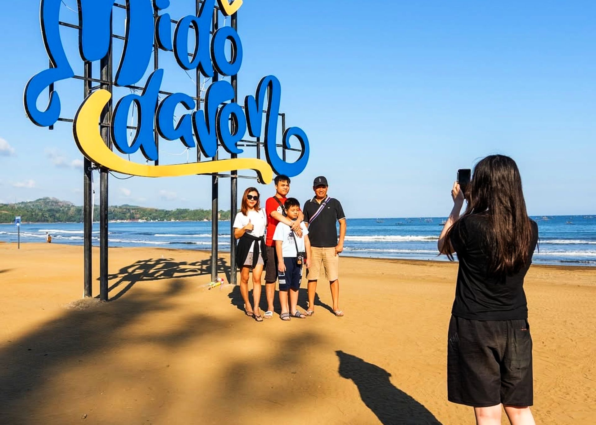 Pantai Midodaren – Keindahan Tropis yang Mempesona
