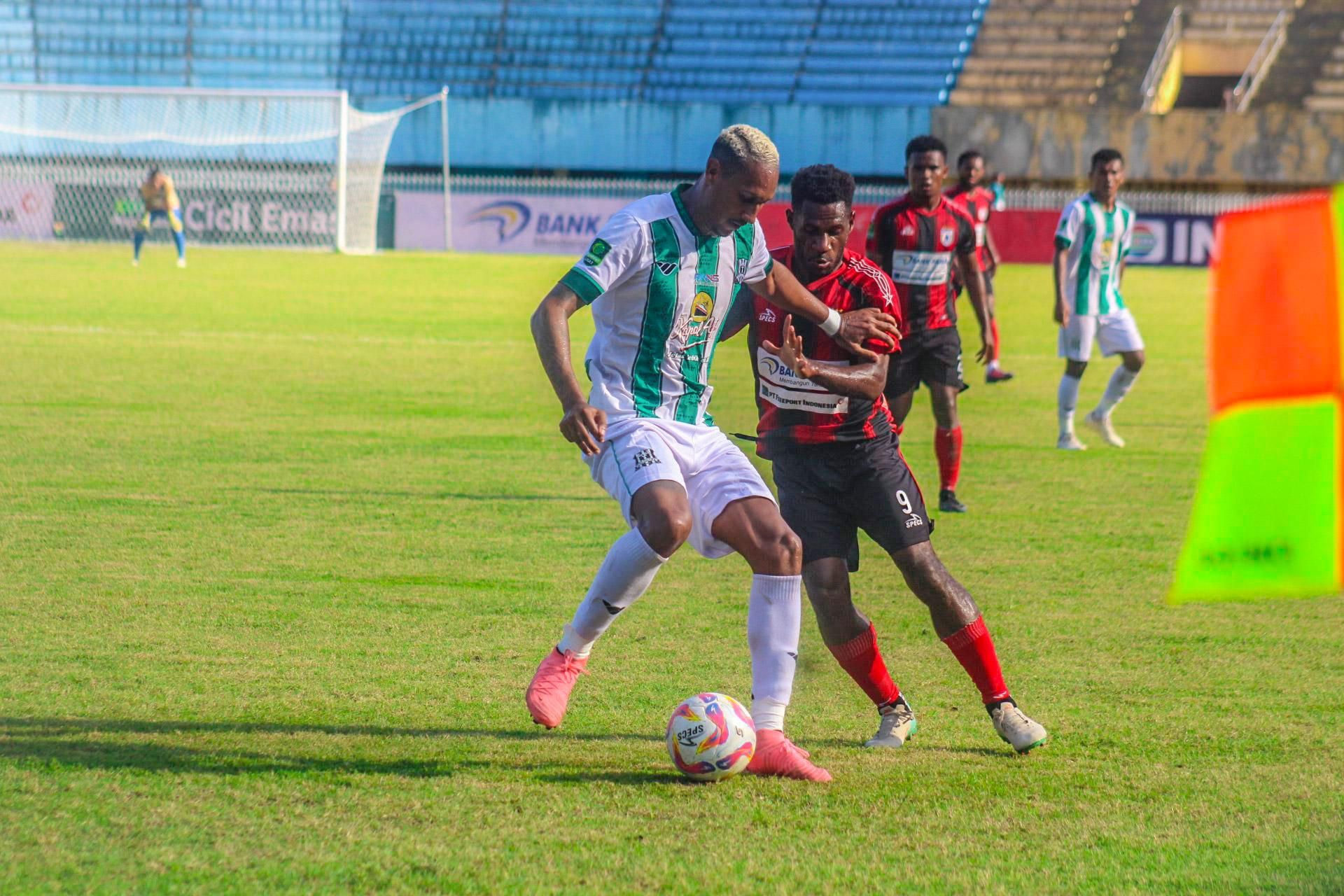 Artur Vieira salah satu pemain asing berkebangsaan Brasil berperan sebagai Stoper yang telah resmi gabung dengan Persipura pada Liga 2 musim ini (2025 -2026)