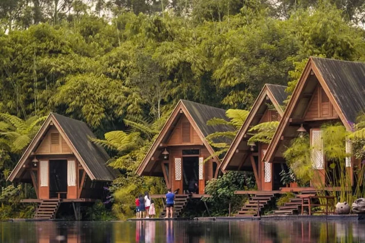 Dusun Bambu: Menikmati Alam dalam Balutan Kearifan Lokal