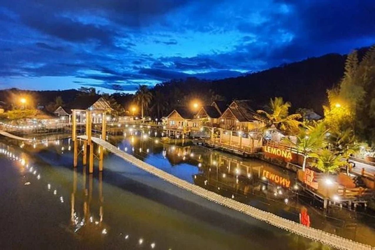 Danau Lemona: Kuliner di Atas Air dengan Nuansa Romantis