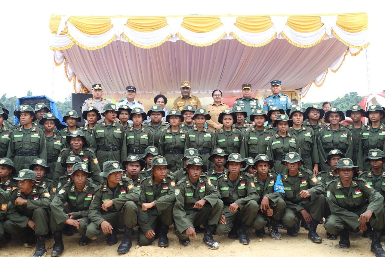 Foto bersama dengan Pangdam