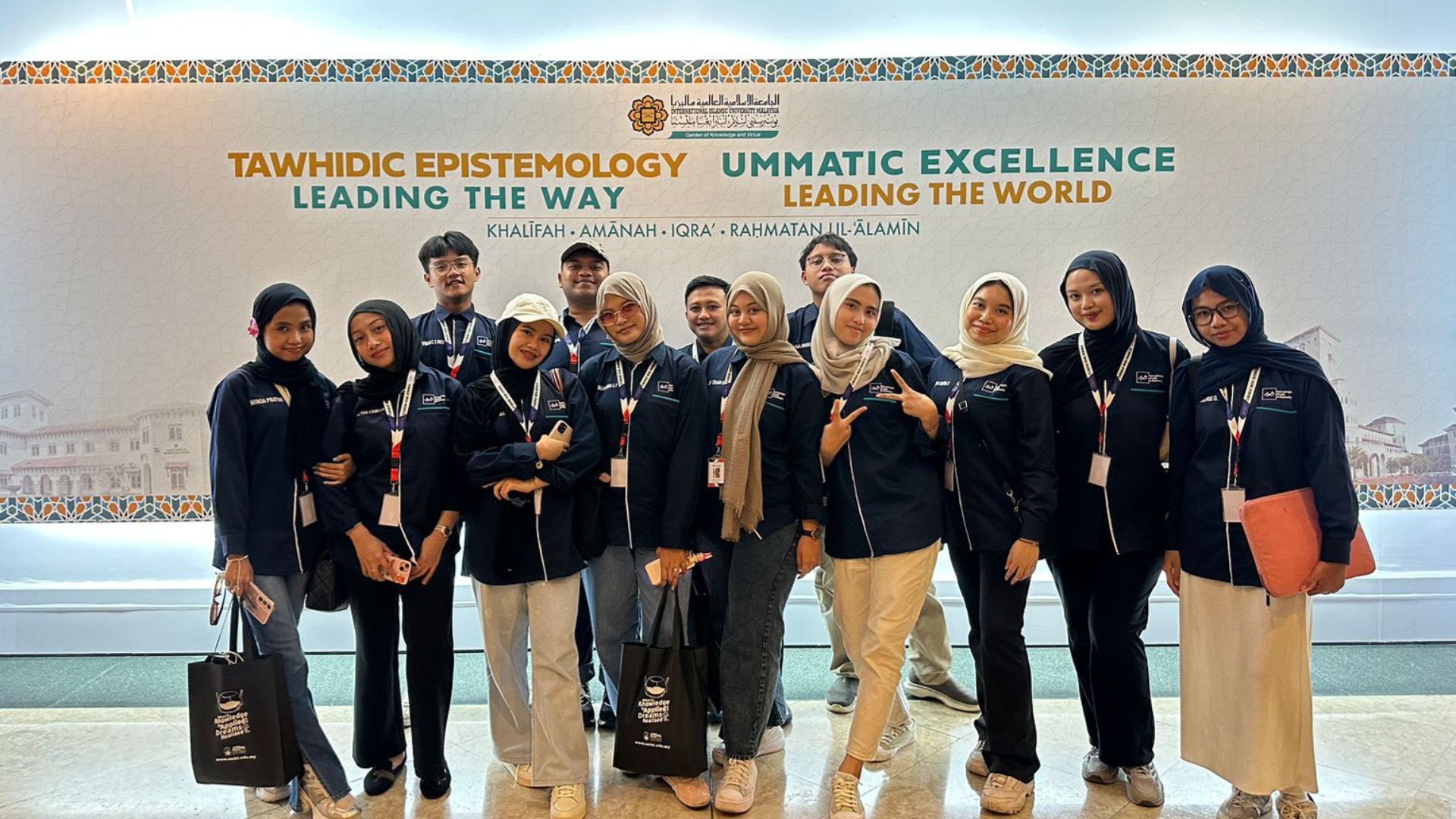 Mahasiswa UIN Akrim Mufaddhil raih predikat Special Funded dan Best Leader di program SMI Malaysia, wakili Indonesia di konferensi ASEAN.