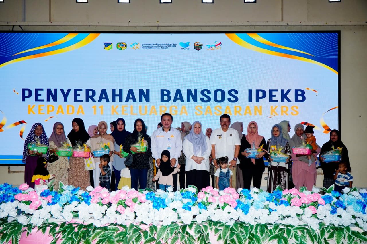 Wakil Gubernur Sulawesi Tengah, dr. Reny A. Lamajido, menghadiri peringatan Hari Keluarga Nasional (Harganas) ke-32 yang dirangkai dengan Jambore Penyuluh Keluarga Berencana (PKB) Tahun 2025