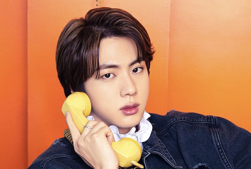 Simak berikut informasi mengenai profil singkat Jin BTS, mulai dari debut sebagai idol hingga aset kekayaan yang dimilikinya. 