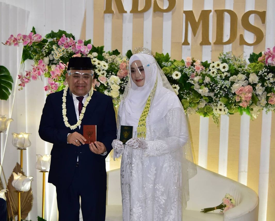 Pernikahan Din Syamsuddin dengan Istri