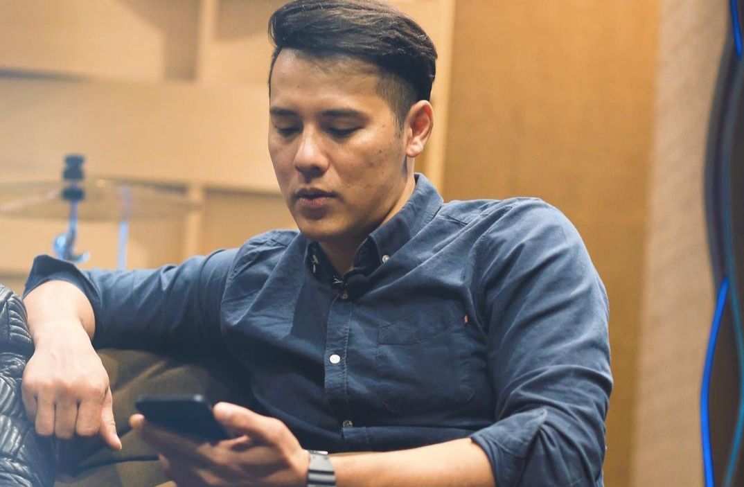 Chevra Yolandi Siapa? Inilah Biografi Chevra Yolandi Calon Suami Via