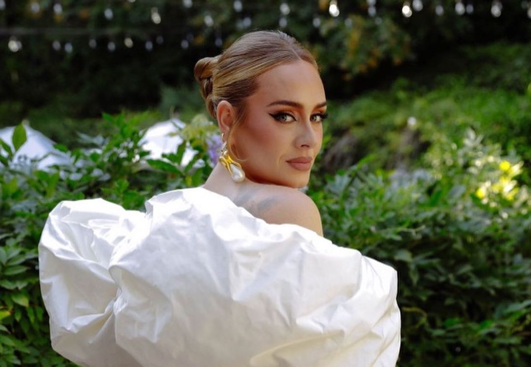 Easy On Me Adele Lyrics Indonesia Cahunit Com<script async src=