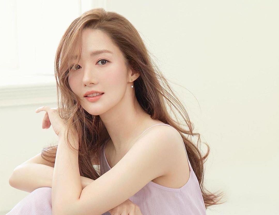 Aktris Park Min Young sampaikan harapannya untuk segera comeback bermain drama.