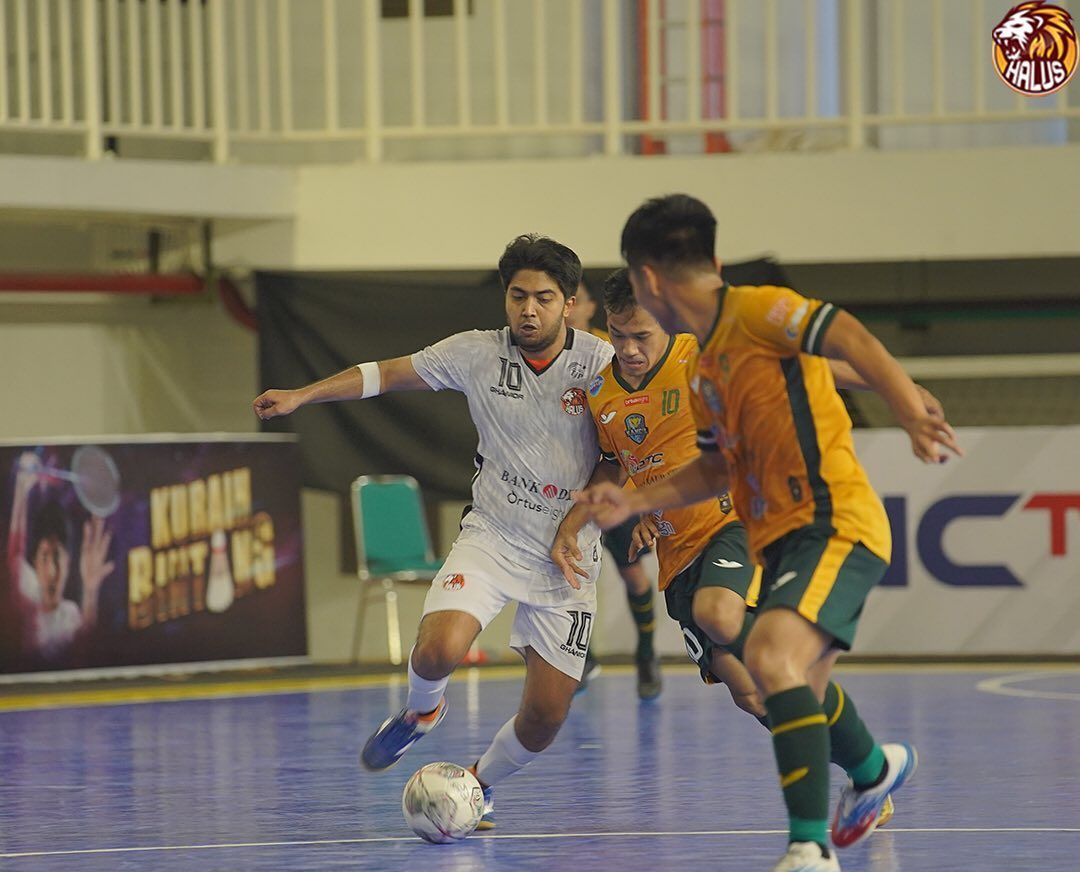(Foto: Halus FC vs Kancil BBK) Hasil Liga Futsal Profesional 2021 Pekan Ketiga Lengkap: Vamos FC Raih Hasil Positif