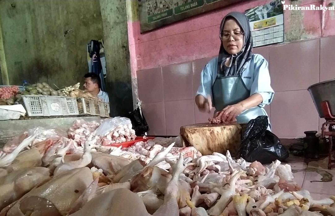 Harga Cabe Rawit dan Daging Sapi Naik, Daging Ayam Broiler Turun di Kabupaten Madiun Jumat, 26 Mei 2023