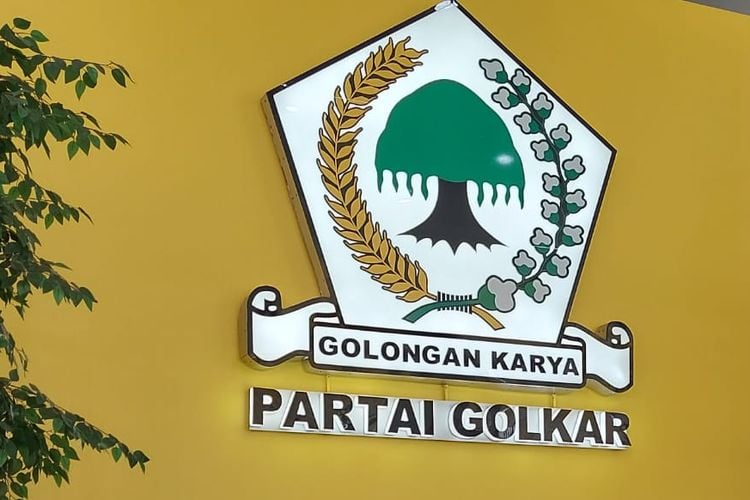 Airlangga Hartarto Terima Saran dari Tiga Ketua Dewan DPP Partai Golkar, Singgung Keputusan Munas