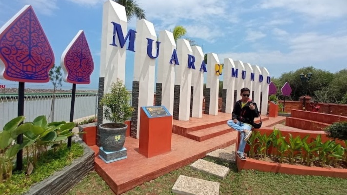 Selain Jadi Tempat Wisata, Objek Wisata Taman Muara Mundu Cirebon ...