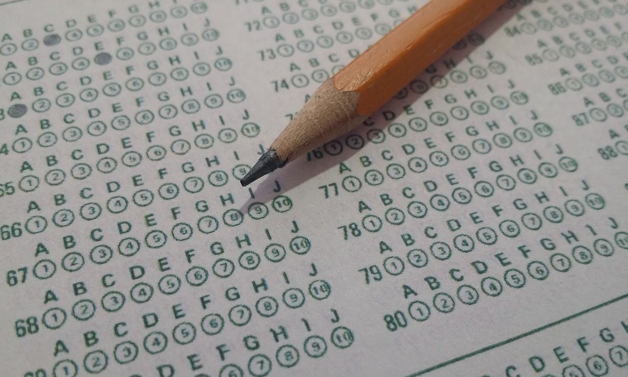 Ilustrasi. soal PTS Bahasa Inggris kelas 10 semester 2 K13 terbaru tahun 2022 beserta kunci jawaban lengkap.