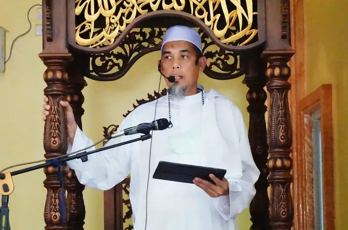 Bacaan Doa Di Antara Dua Khutbah Saat Khotib Duduk, Simak Keutamaan Dan ...