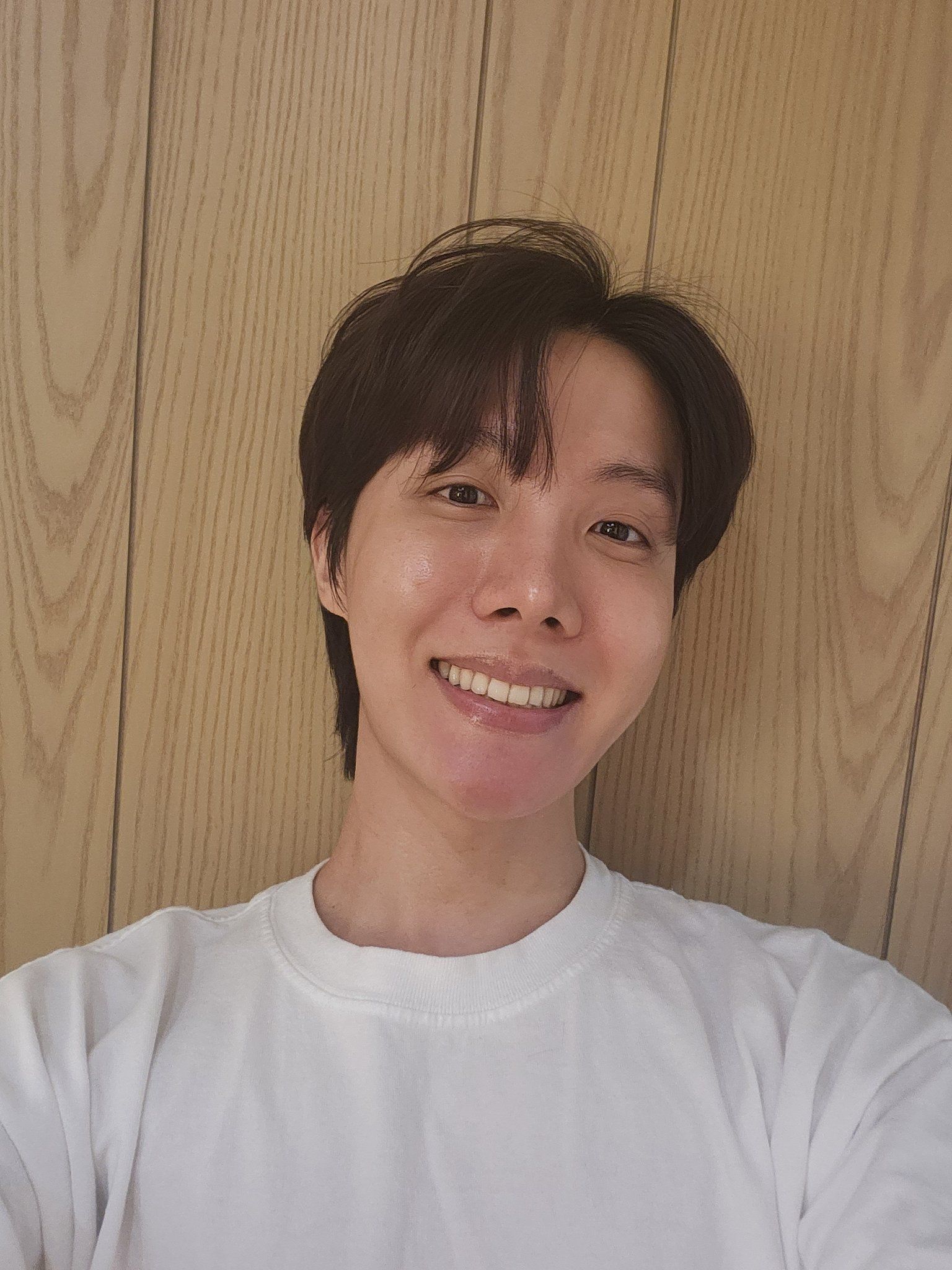 J-Hope BTS akan segera wajib militer