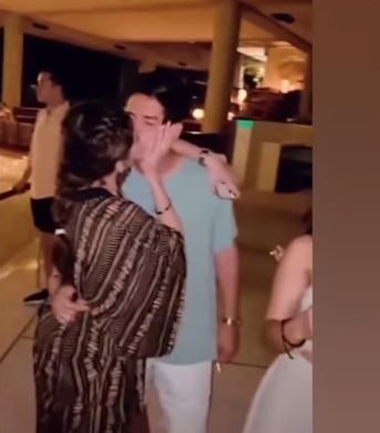 Begini Reaksi Zikri Daulay Usai Viral Keciduk Ciuman dan Gendongan di Kolam Renang bersama Ayu Aulia