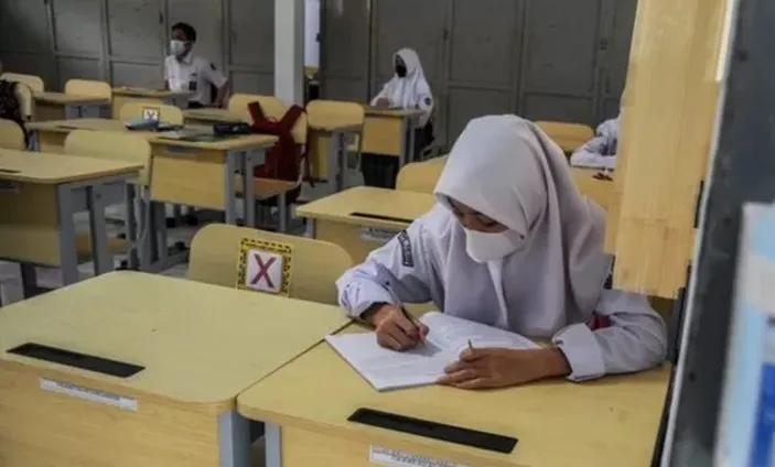 DPRD NTT Tolak Kebijakan Masuk Sekolah Pukul 5 Pagi: Perlu Dilakukan Pengkajian