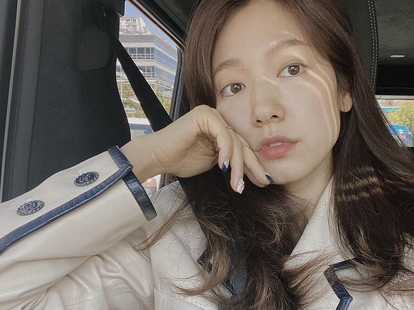 Park Shin Hye Anti Menua, 2 Bulan Pasca Melahirkan Penampilannya Manglingi Bak ABG