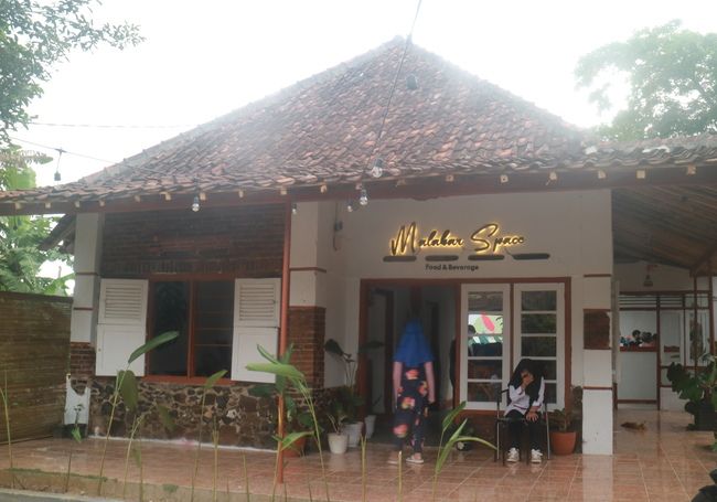 Malabar Space, rumah makan terbaru yang ada di Kabupaten Subang.