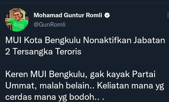 MUI berani menonaktifkan dua anggota tersangka teroris, kini dapat tanggapan dari Guntur Romli begini.