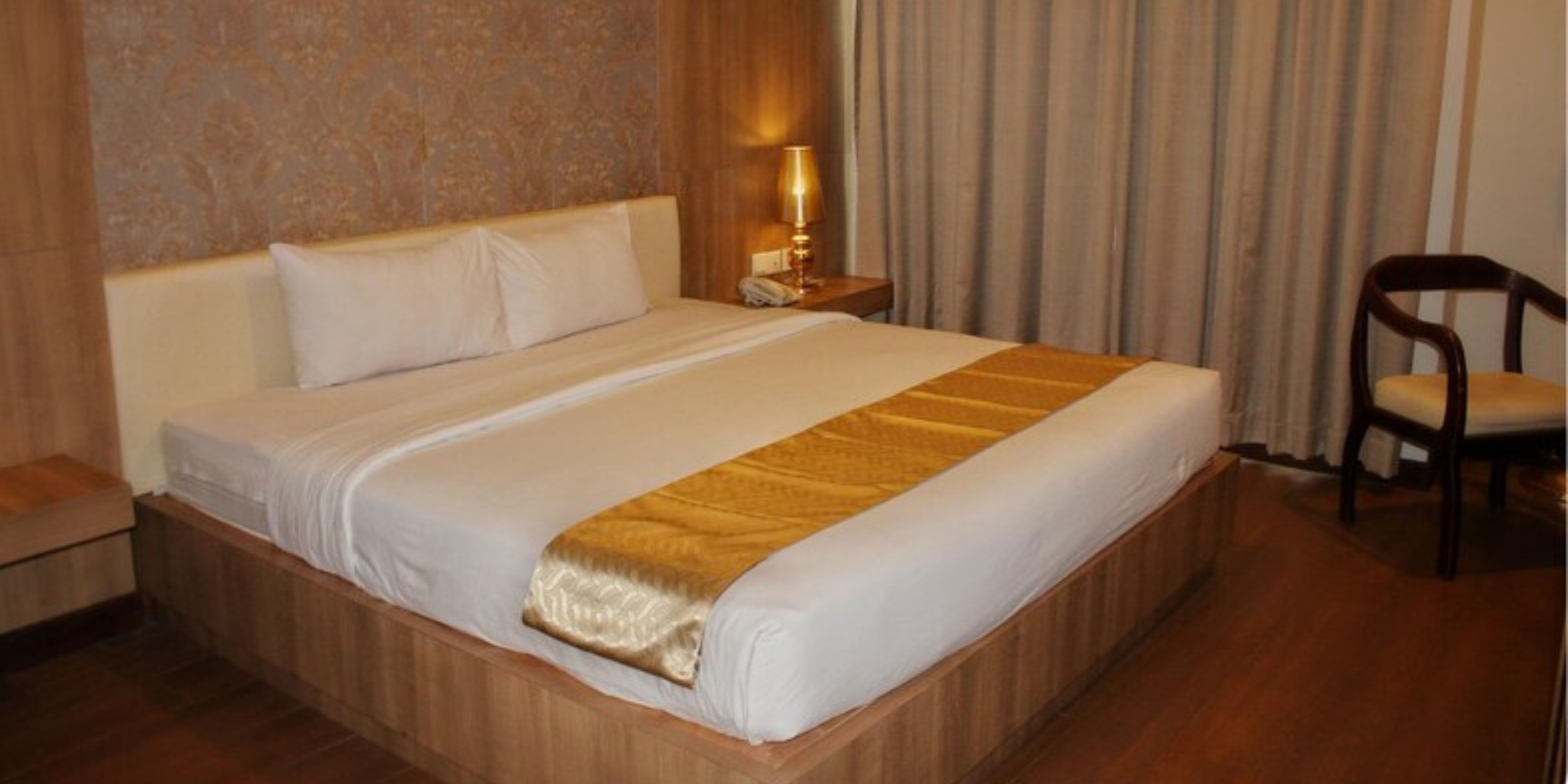 Kamar hotel Sutan Raja Amurang