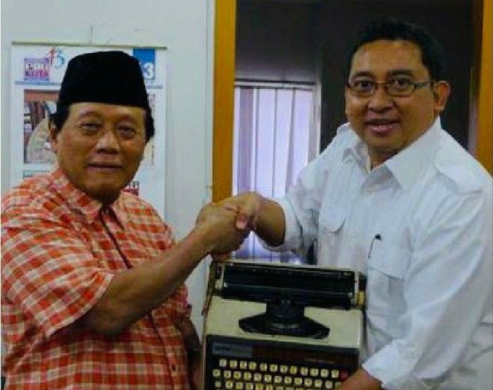 Fadli Zon Kenang Mesin Tik dan Kopiah Harmoko: yang ...