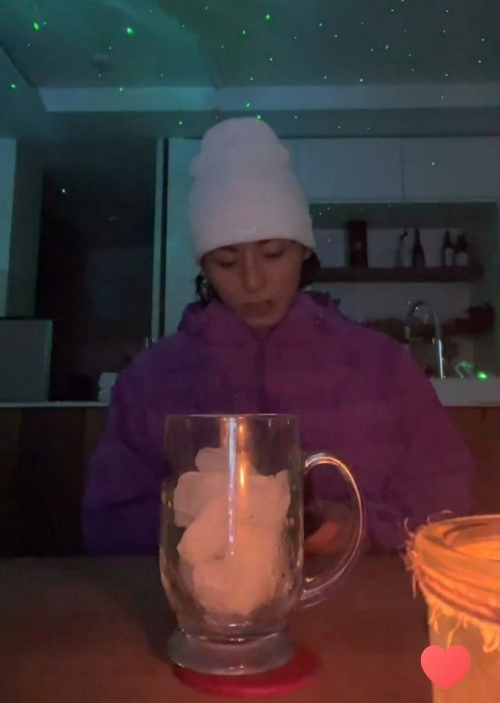 Jungkook BTS temani sahur di vlive
