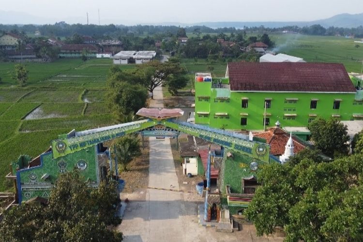 Profil Singkat Pesantren Miftahul Huda Al Musri Ciranjang Cianjur Yang