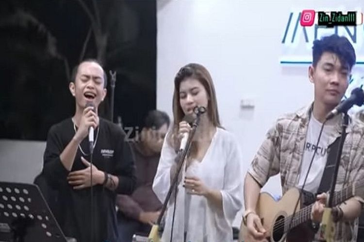 Cara Dapatkan Lagu Mp3 Buih Jadi Permadani Cover Zinidin