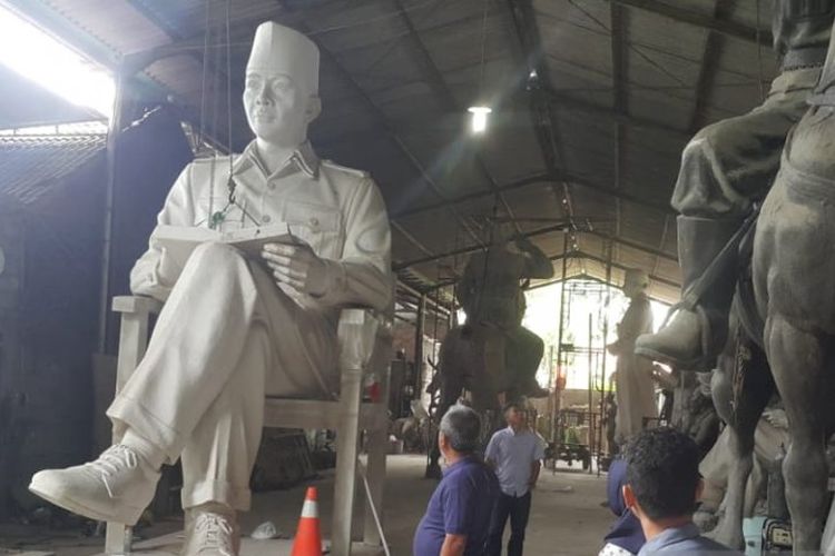 Dibuat di Jawa Tengah, Patung Bung Karno Berukuran Raksasa 