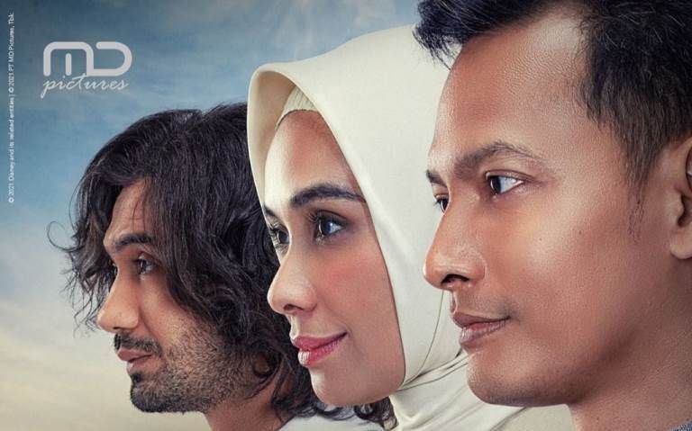 Berikut lima rekomendasi film bertema Islami yang cocok ditonton di Bulan Ramadhan, ada Surga Yang Tak Dirindukan.*