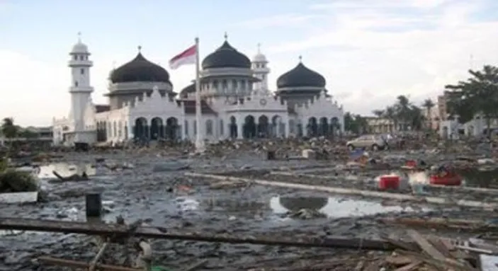 Tsunami Aceh 26 Desember 2004: Tragedi Alam Luluh Lantakkan Serambi Makkah