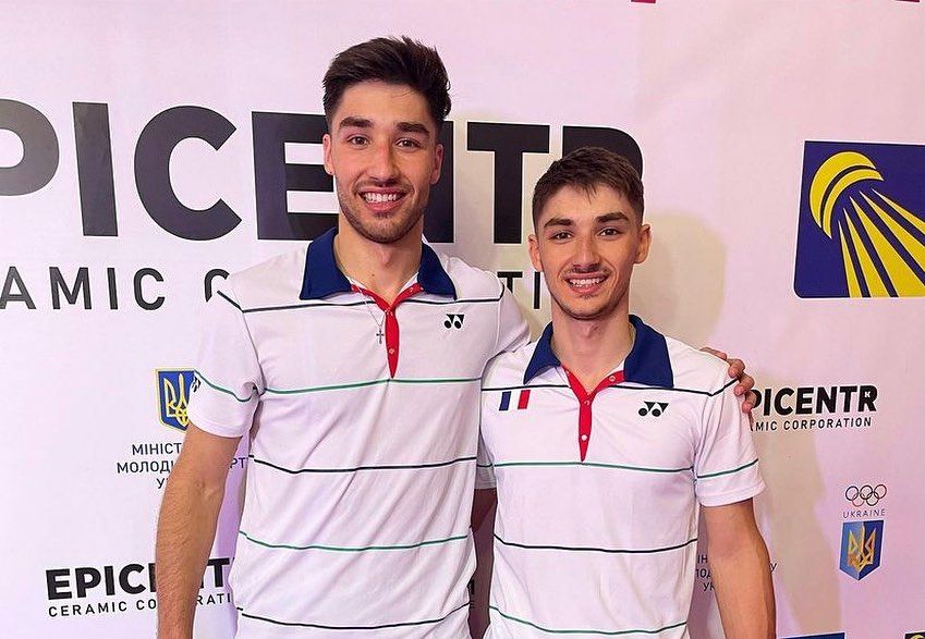 7 Potret Tampan Toma Junior Popov dan Christo Popov, Atlet Badminton Bersaudara yang Selalu Kompak