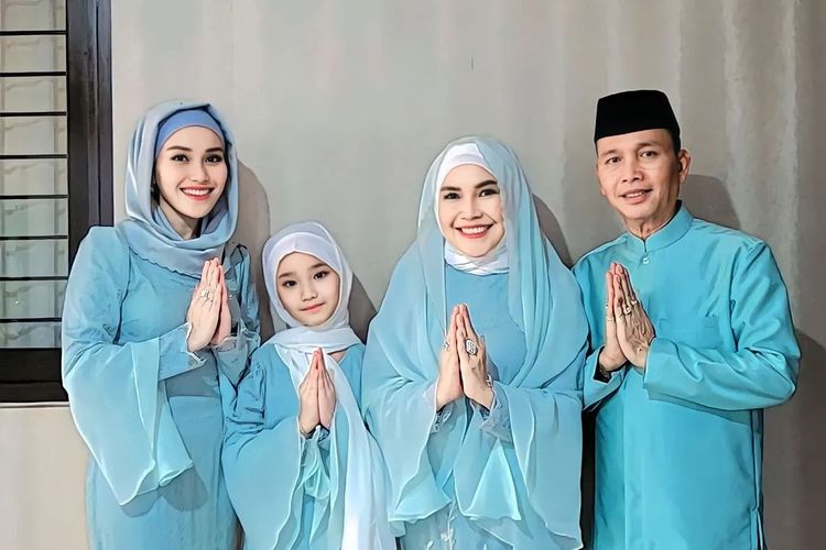 Nikmati Momen Lebaran Keliling Rumah Saudara, Ayu Ting Ting Justru Merintih Kesakitan: Lihat Tangan Aku