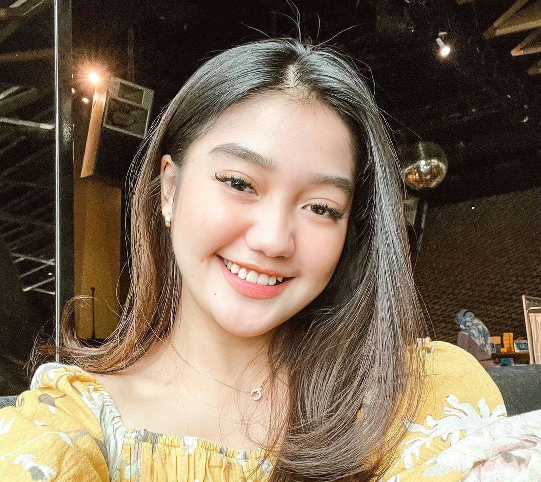 Chika Nangis Dipojokan Lihat Thoriq dan Fuji Berduaan, Netizen: Abis Nangis...