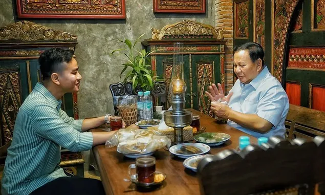 Gibran Dipanggil PDIP Usai Bertemu Prabowo, Rocky Gerung: Mungkin Megawati Khawatir