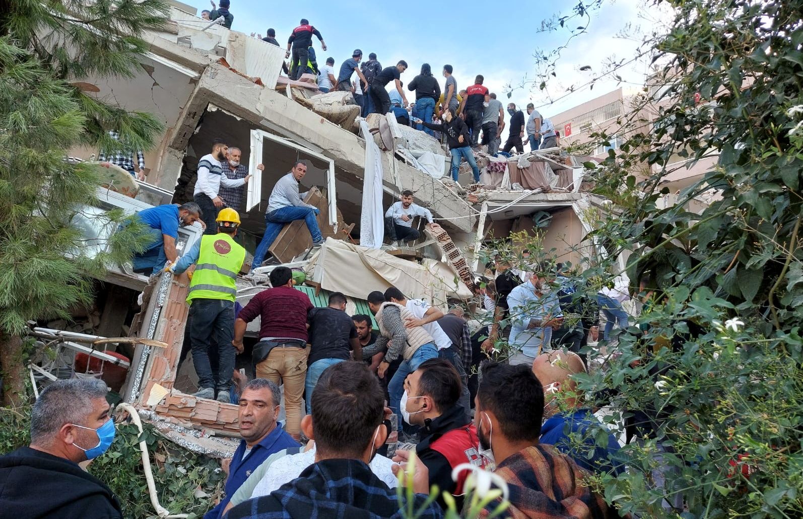 Korban dan kerusakan akibat gempa Turki pada Jumat, 30 Oktober 2020.*
