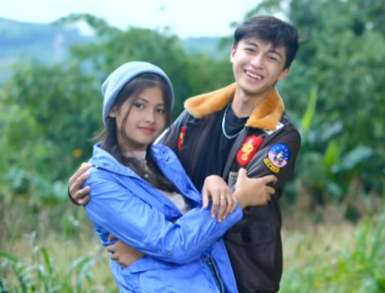 Basmalah Gralind (Mala) dan Raden Rakha (Ilham), pemain sinetron Magic 5 Indosiar.