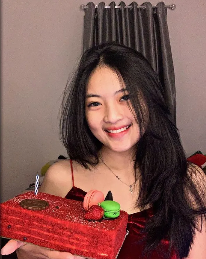 Umur Dan Instagram Sheren Natalia Ig Ba Opi Esports Lengkap Profil Biodata Tanggal Lahir Tiktok