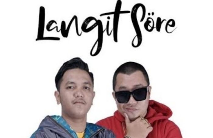 Lirik Lagu Dalam Iman Kita Berpisah Dari Langit Sore Ost Rumit The Series Jombang Update Halaman 2